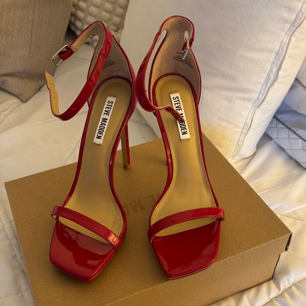 Steve Madden Red sandal heels 8.5